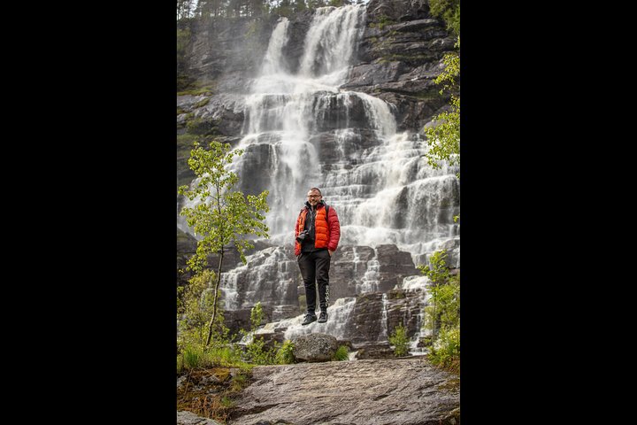 PRIVATE GUIDED TOUR: The Heart of Norway – Viking Special, 8-9 hours – SUMMER - Image 4