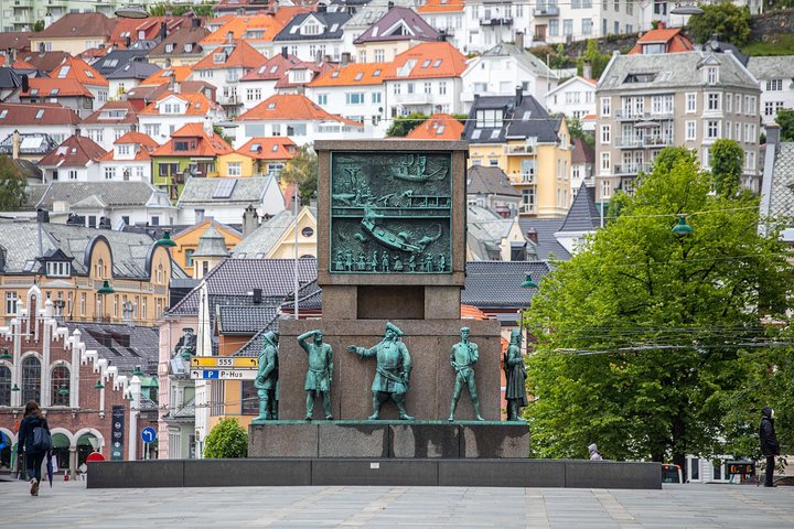 PRIVATE TOUR: Bergen city sightseeing, 5 hours - Image 2