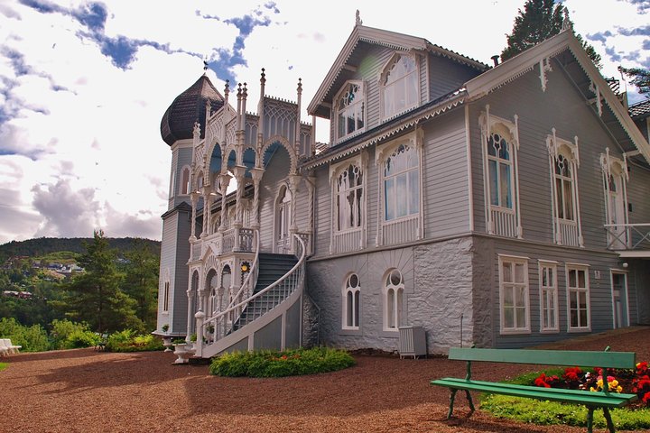 PRIVATE TOUR: The Island of Light - tour from Bergen to Lysoen, 4 hours - Image 1
