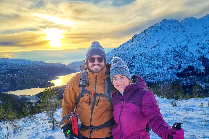 Snowshoe hiking Bergen - Norway Mountain Guides - Image 2