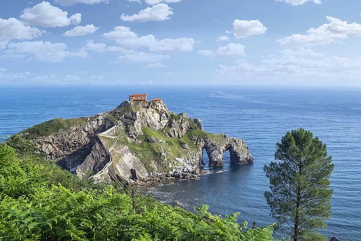 Basque Towns Private Tour with Hotel or Cruise Pickup from Bilbao - Image 3