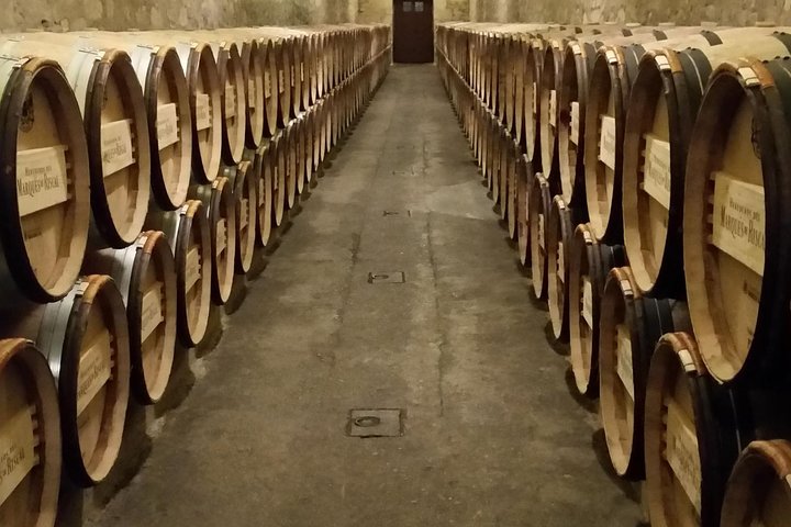 Luxury La Rioja Wineries Private Tour - Image 1