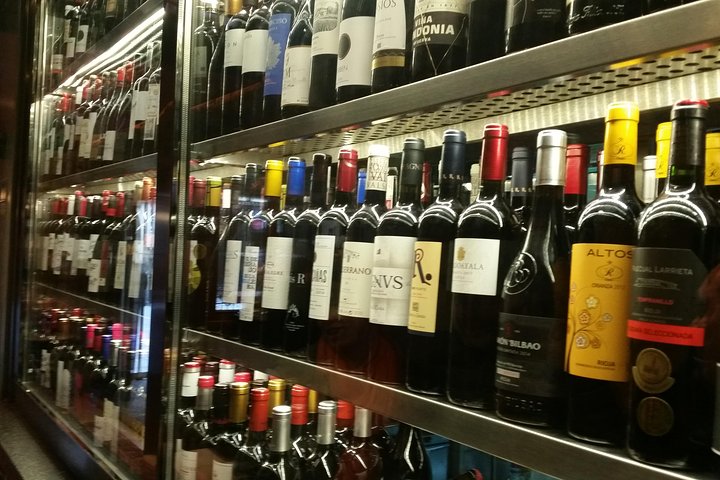 Luxury La Rioja Wineries Private Tour - Image 3