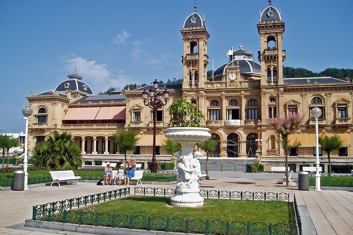 San Sebastian Private Day Tour from Bilbao with Hotel or Cruise Port Pick-up - Image 3