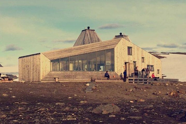 Guided tour to the Rabot cabin - Image 5