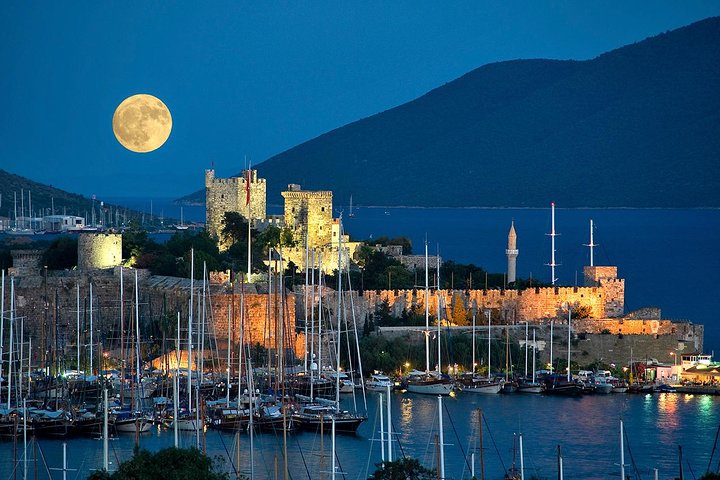Bodrum City Walking Morning Sightseeing Tour - Image 1