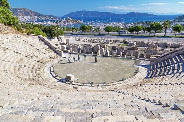 Bodrum Fullday Private Tour with Licenced Guide & Dlx Van - Image 5