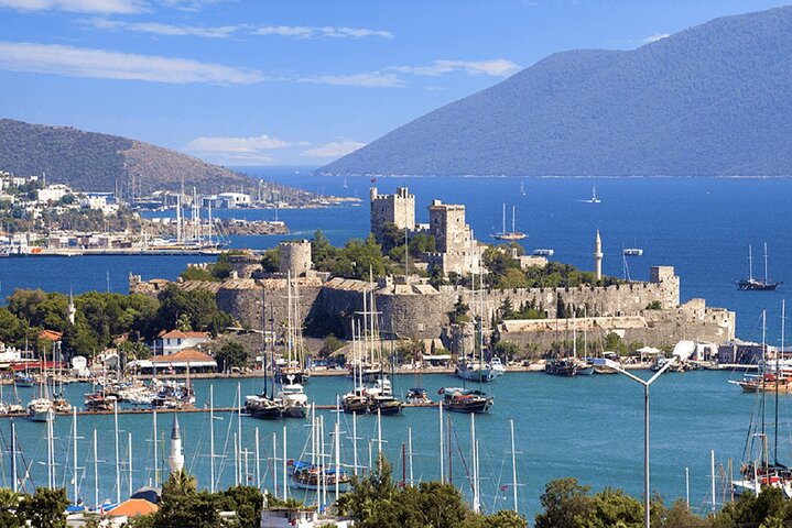 Bodrum Fullday Private Tour with Licenced Guide & Dlx Van - Image 1