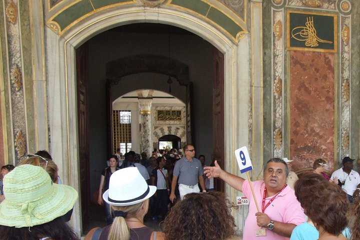 Private Licensed Tour Guide - Image 1