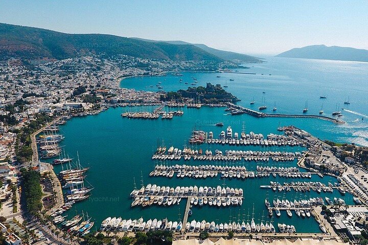 Private Walking and Shopping Tour in Bodrum - Image 4