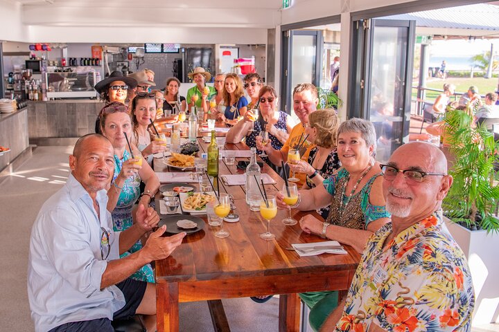 Flavours of Broome - Iconic Broome Food and Drink Venue Small-Group Bus Tour - Image 4