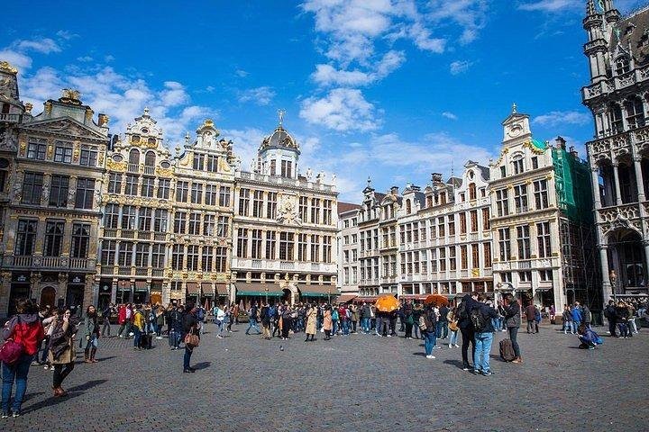 Private Chocolate Tour : Visit Brussels while you are Eating Chocolates - Image 5