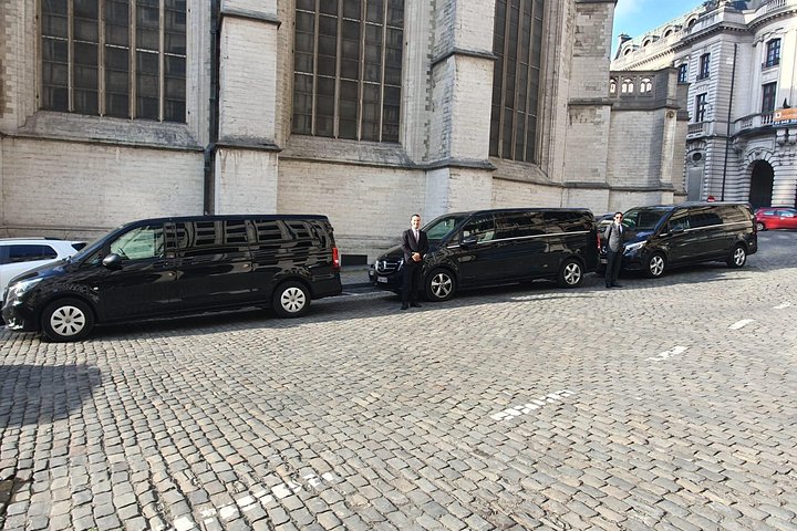 Private Transfer from Brussels to Amsterdam stopping in De Haar Castle - Image 1