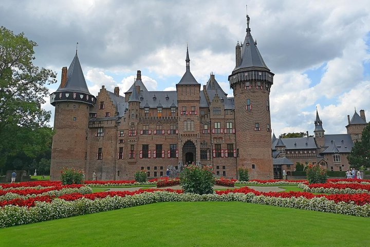 Private Transfer from Brussels to Amsterdam stopping in De Haar Castle - Image 2