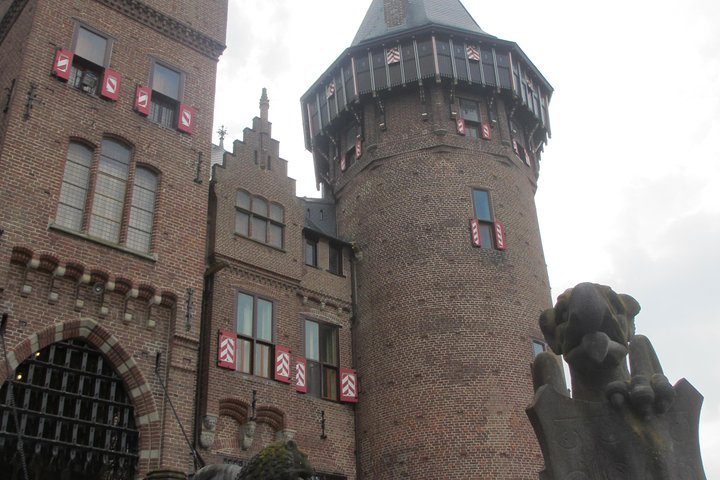 Private Transfer from Brussels to Amsterdam stopping in De Haar Castle - Image 4