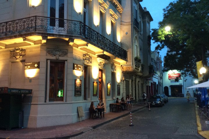Buenos Aires by Night Private Tour with All-Inclusive Dinner - Image 1