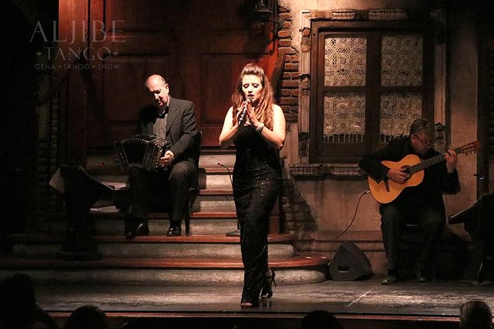 Early Tango Dinner-Show with Semi Private Transfer - Image 4