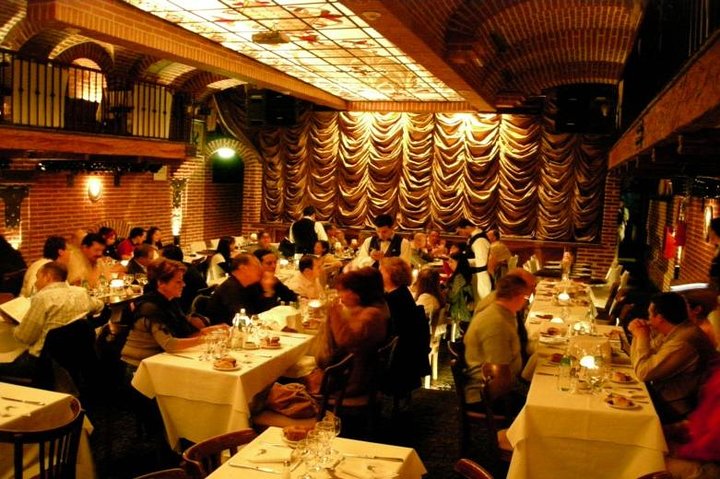 Early Tango Dinner-Show with Semi Private Transfer - Image 2