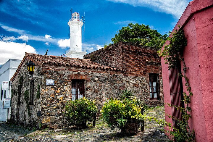 Premium Day Tour To Colonia From Buenos Aires - Image 4