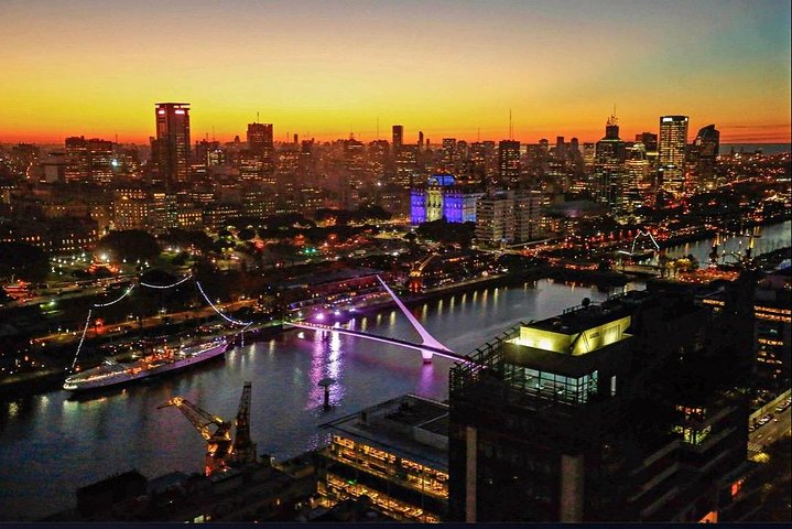 Premium Private City Tour of Buenos Aires + Sunset Drink at Sky Bar - Image 1