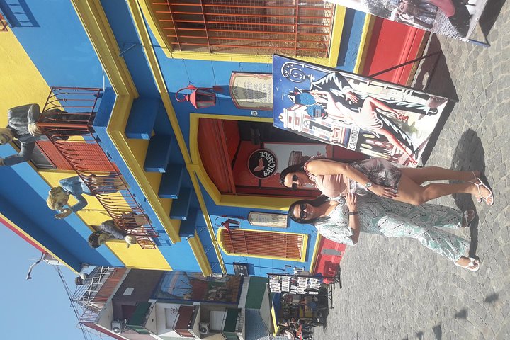 Private City Tour, through the city of Buenos Aires. Up to 4 pax - Image 4
