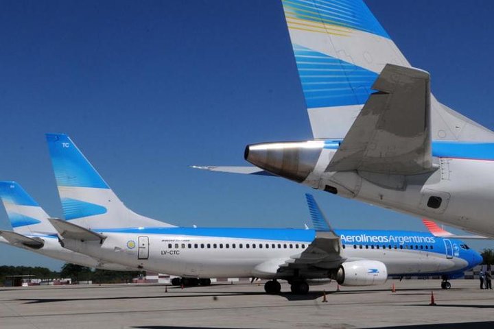 Private City Tour & Transfer to the International Airport - Image 1
