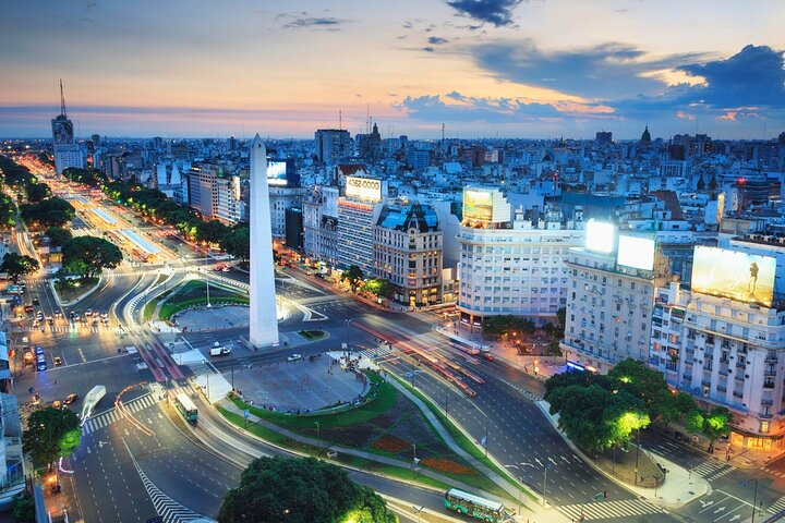 Private Half-day City Tour in Buenos Aires by Car - Image 4