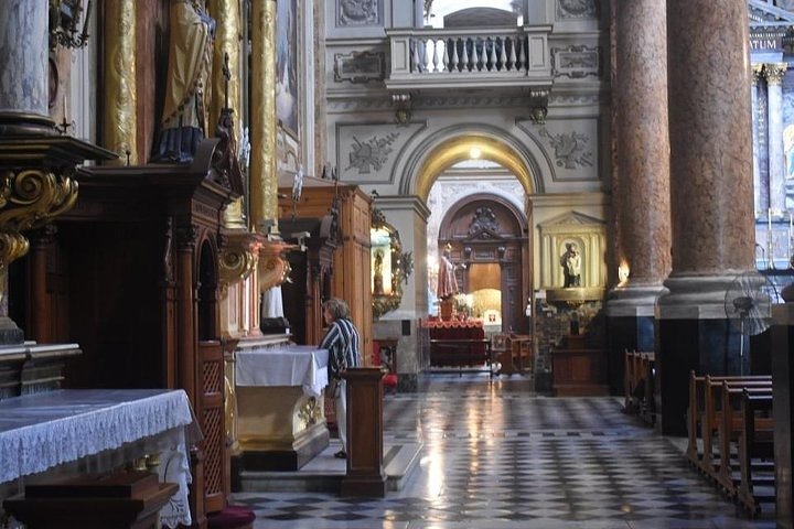 Private Pope Francis Tour in Buenos Aires - Image 5
