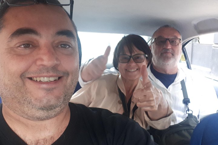 Private Tour with Audioguide through Buenos Aires by Car - Image 4