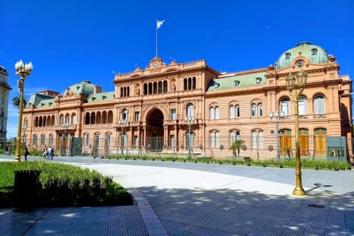 Private Tour with Audioguide through Buenos Aires by Car - Image 1