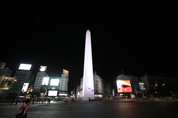 Shore Excursion: Shared Buenos Aires Tour by Night with All-Inclusive Dinner - Image 3