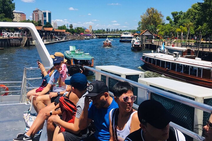 Tour to the North Zone of Buenos Aires and Navigation in Tigre - Image 4