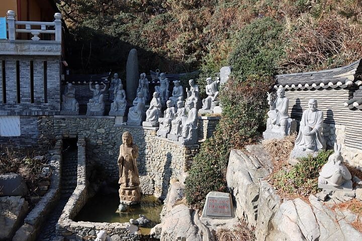 2-Day Customized Tour: Busan and Gyeongju Highlights - Image 3