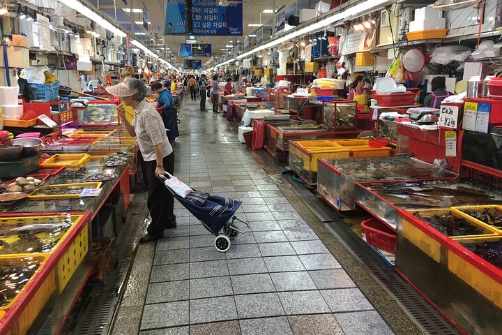 Busan highlight small group tour including Gamcheon and Yonggugsa temple - Image 2