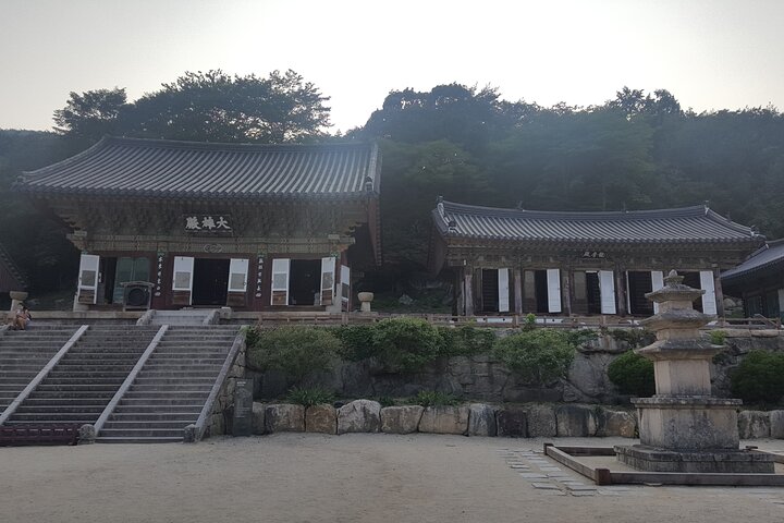 Hiking to the highest peak of Busan and Beomeosa temple - Image 3