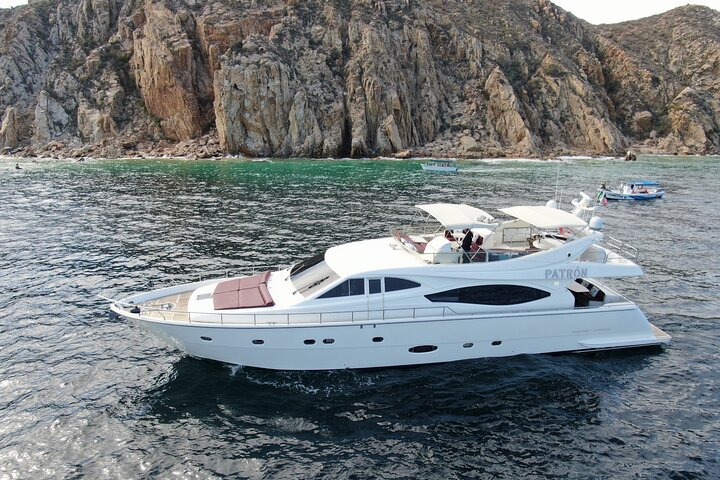 Exclusive 88 FT Yacht Ferreti All inclusive Cabo San Lucas - Image 5
