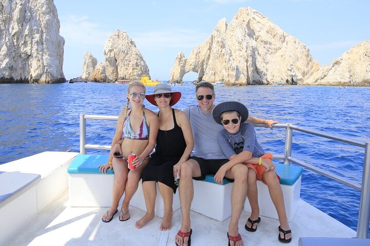 Isla Fe Tour - Image 3
