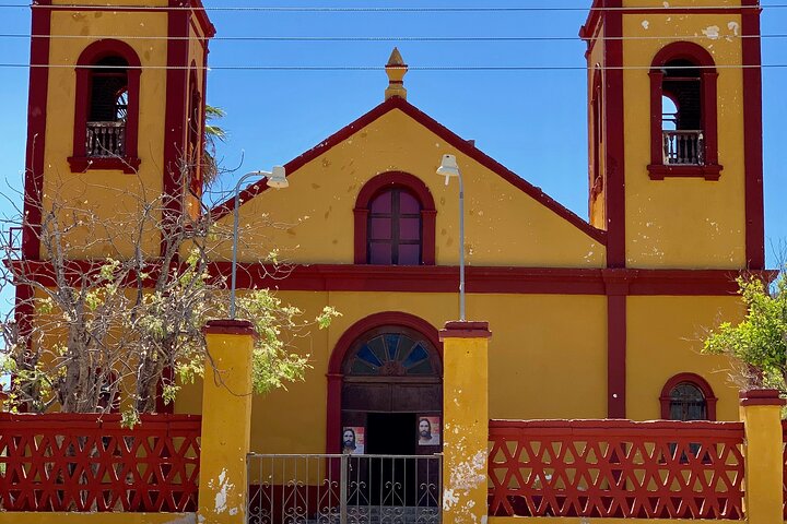 La Paz Tour, Historical City, Beach, Colonial and Beautiful scenery on the way! - Image 1