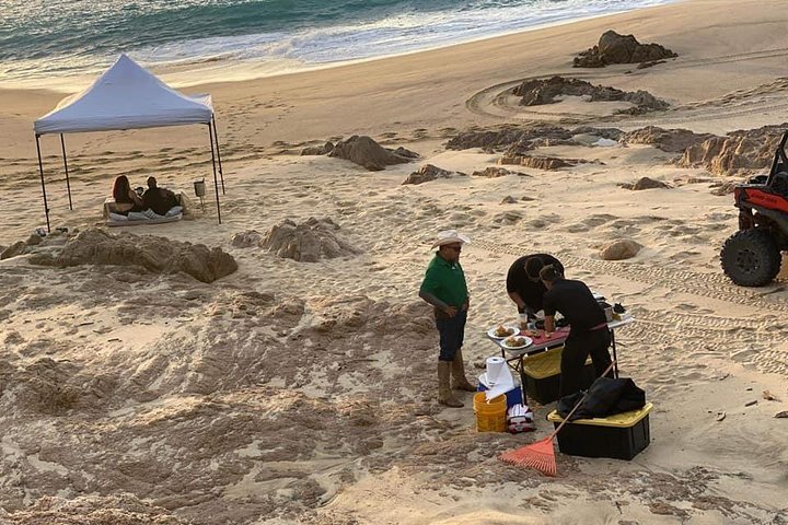 Love is in the air! Private horseback ride on the beach and sunset dinner! - Image 5