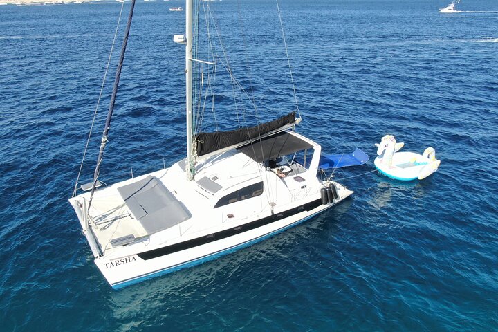 Luxury and private Sailing Catamaran in Cabo for private tours - Image 5