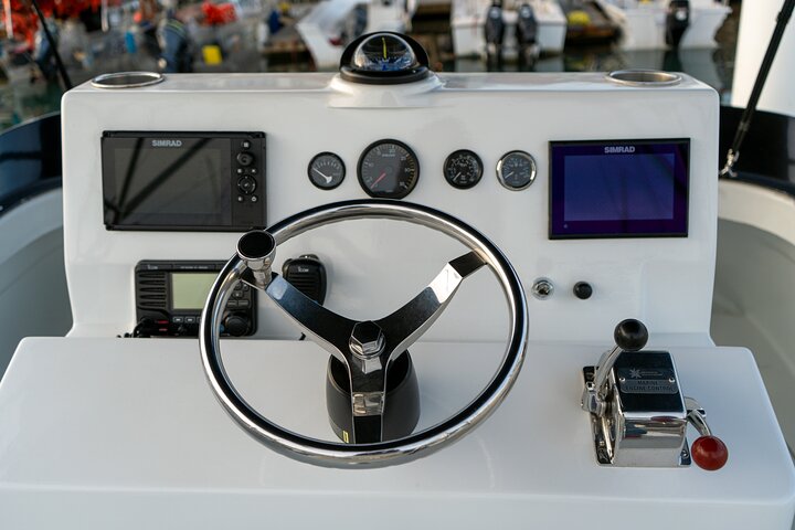 Luxury Private Yacht Charter in Cabo San Lucas Mexico - Image 2