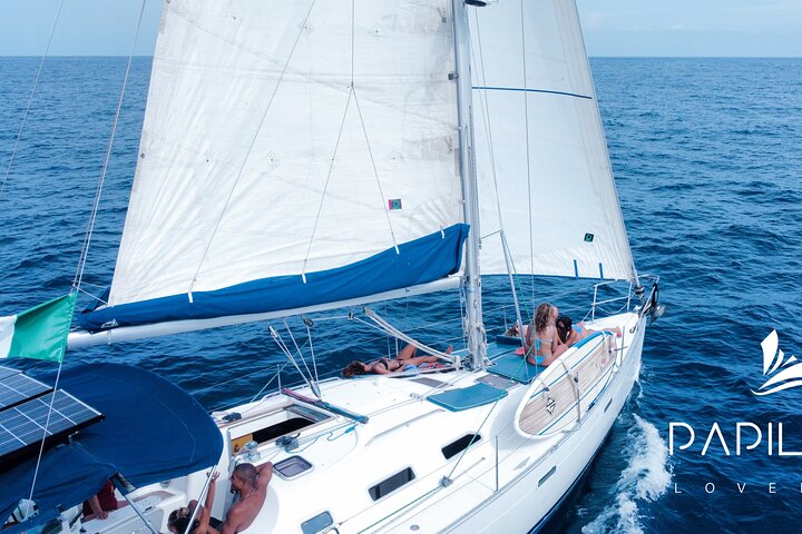 Luxury sailing experience in Los Cabos Papillon 2 - Image 1