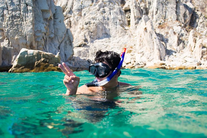 Private Los Cabos Arch and Playa del Amor Tour by Glass Bottom Kayak - Image 3