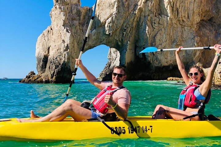 Private Los Cabos Arch & Playa del Amor tour by Glass bottom kayak - Image 1