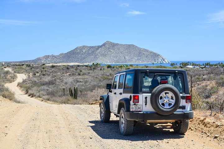 Private Tour Baja Jeep 4x4 Adventure at Los Cabos - Image 1
