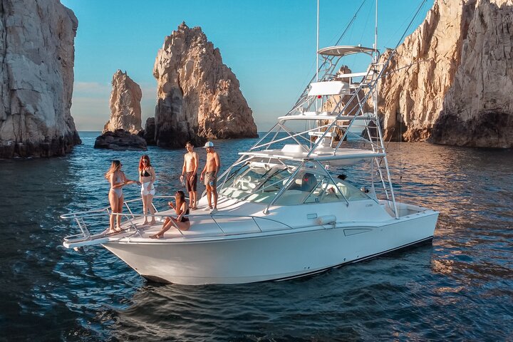 The Finest Yacht Tour Experience | 3 hrs for up to 8 people - Image 2
