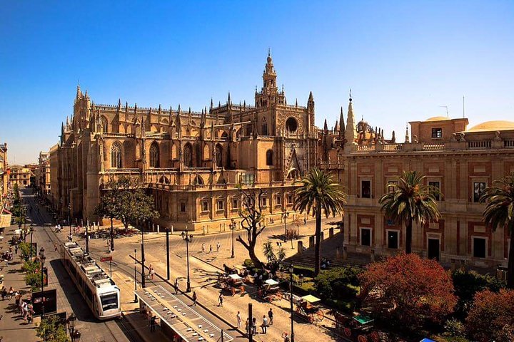 Cadiz Shore Excursion: Seville smart price cruise transportation - Image 3