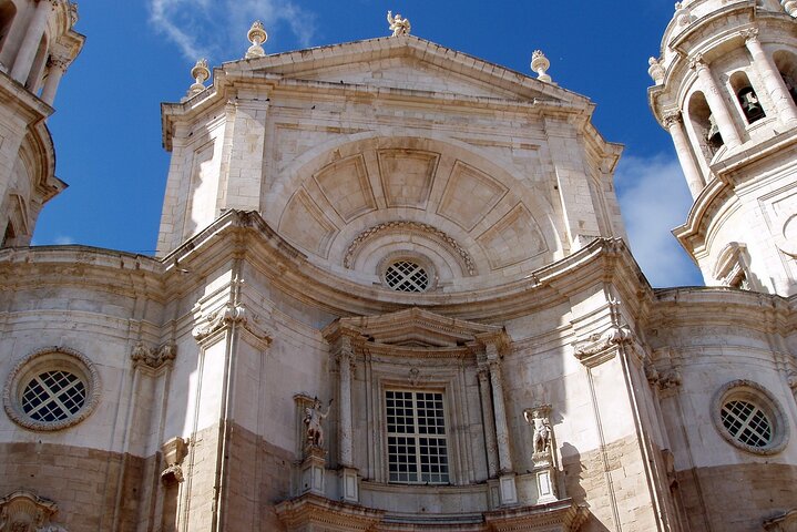 Discover the fascinating history of Cadiz Old Town on a Private Walking Tour - Image 3