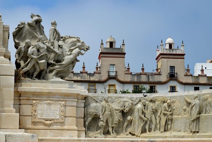 Discover the fascinating history of Cadiz Old Town on a Private Walking Tour - Image 4