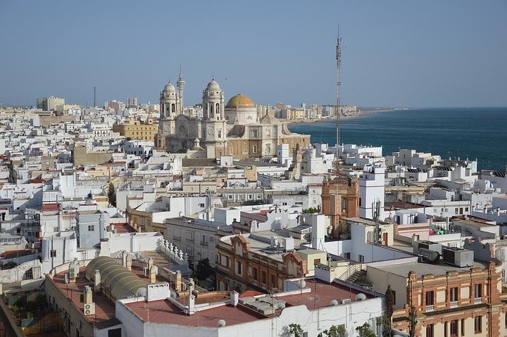 Half-Day Private Tour of Cadiz with pick up and drop off - Image 1